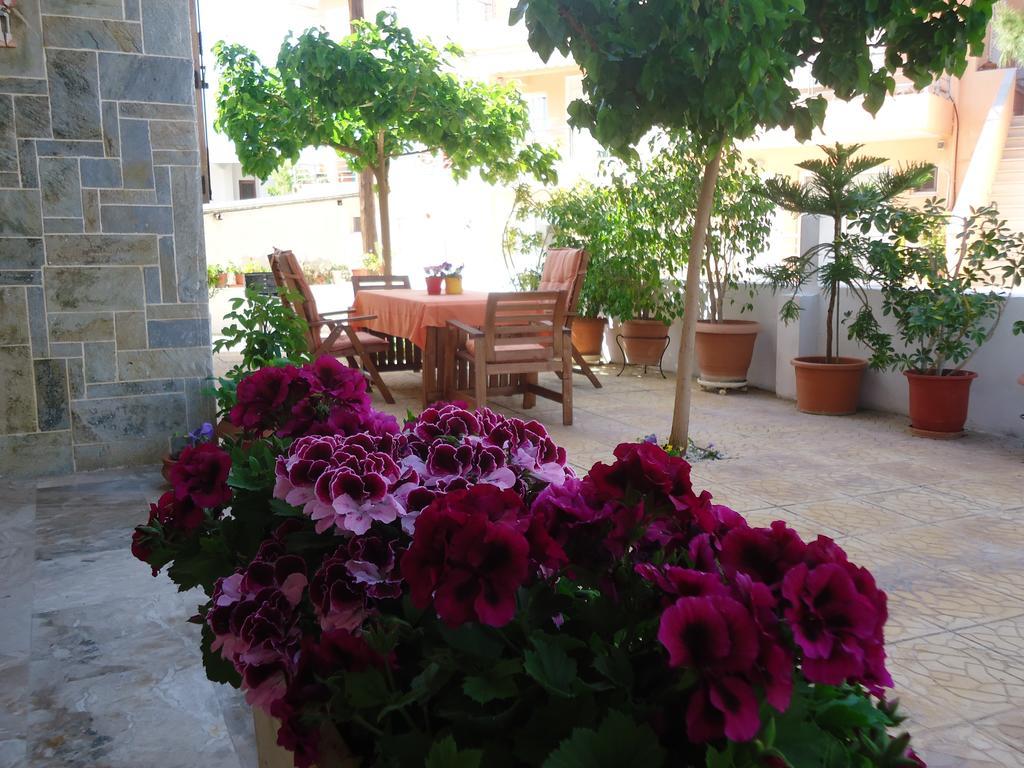 Christina Apartments Drepano  ภายนอก รูปภาพ