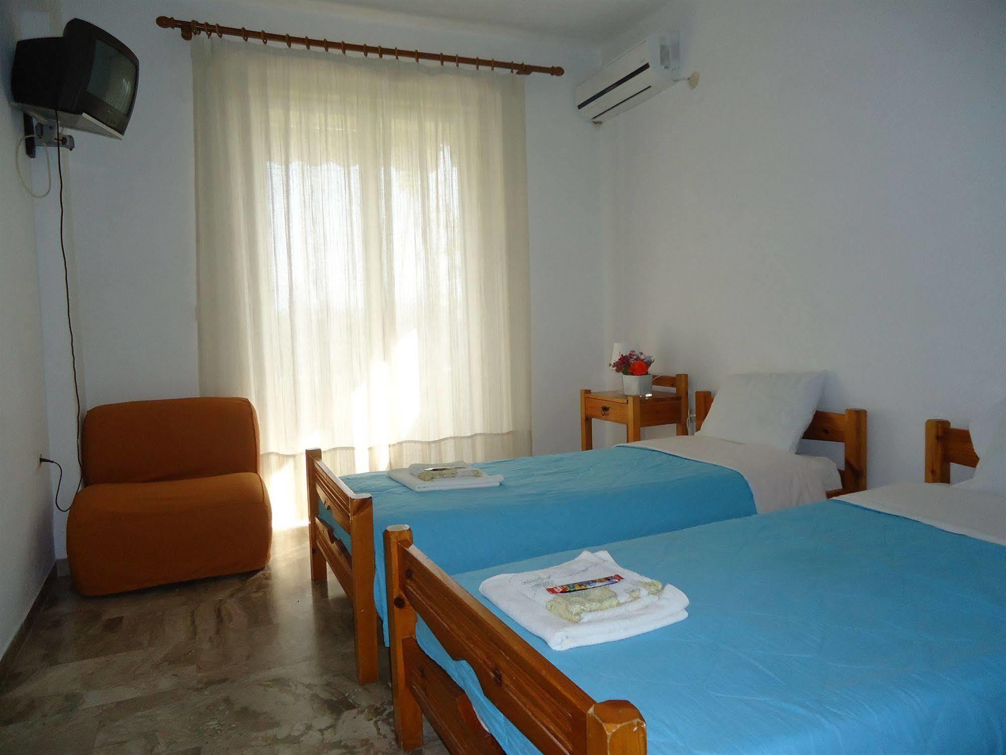Christina Apartments Drepano  ภายนอก รูปภาพ