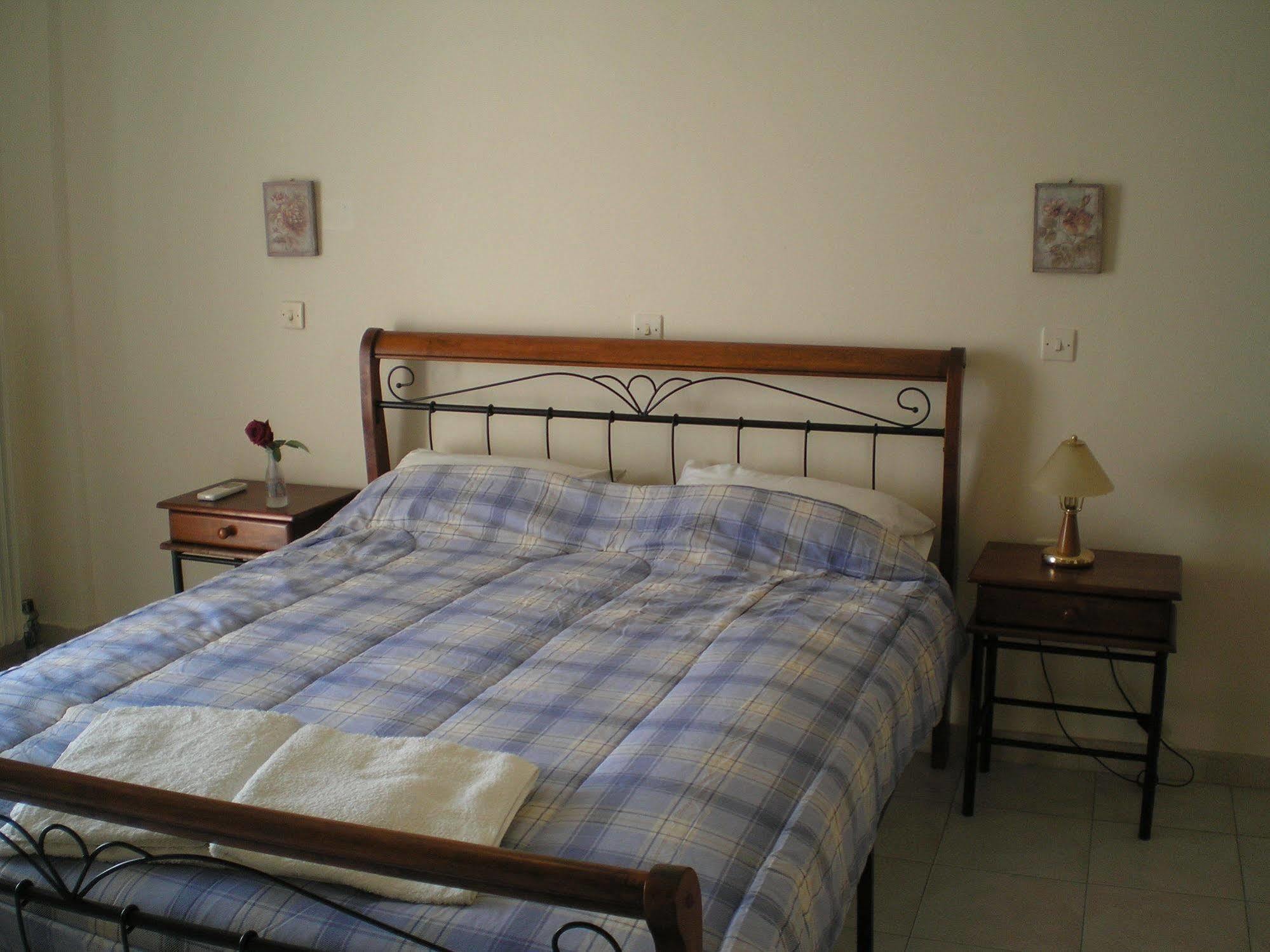 Christina Apartments Drepano  ภายนอก รูปภาพ